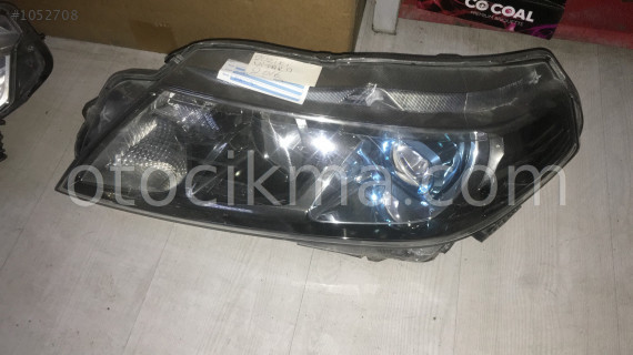 Suzuki Vitara sol ön far çıkma orjinal