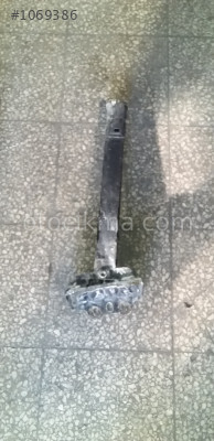 Peugeot  3008 ön şase kolu
