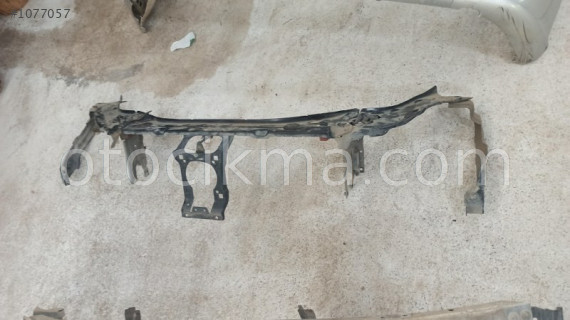 MERCEDES W211 ÖN PANEL