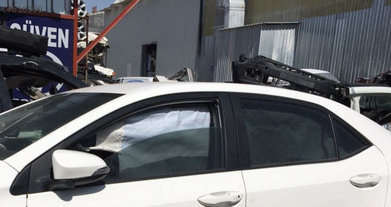 2017 TOYOTA COROLLA 1.3 HATASIZ SOL TAKIM KAPI CAMI.
