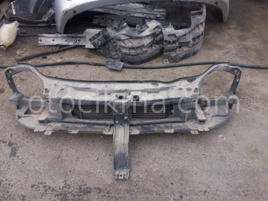 renault trafic çıkma ön panel