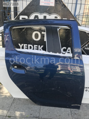 Dacia sandero çıkma sağ arka kapı