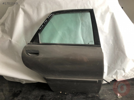 VOLVO S40 SAĞ ARKA KAPI