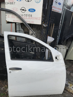 Dacia duster çıkma sağ ön kapı