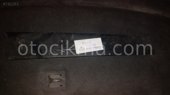 2007 ford focus kapı direk plastigi orj.cıkma