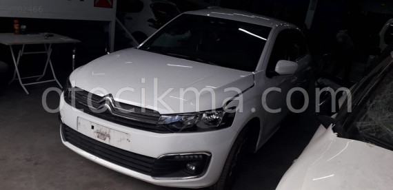 CİTROEN  C ELYSEE  2018 MODEL ÇIKMA  FAR LİDER PEUGEOT