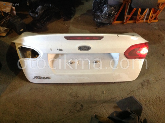 2015 FORD FOCUS ÇIKMA BAGAJ KAPAĞI