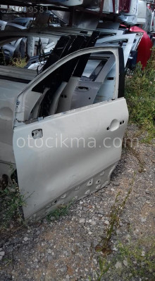 Renault captur 2015 model Sol ön kapı az kusurlu orjinal ser