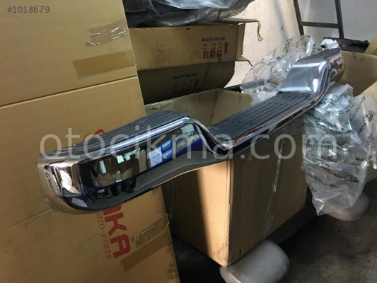 TOYOTA HİLUX UNİVERSAL ARKA TAMPON