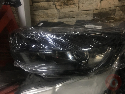 Citroen c4 picasso sol ön far Çıkma