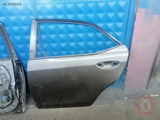 2012-2018 MODEL YARİS SAĞ ARKA KAPI