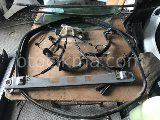 Renault master 3 çıkma sol ön cam motoru
