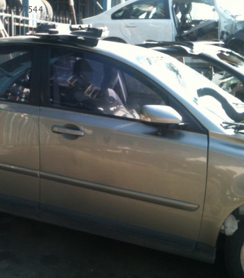 HONDA CİVİC ÇIKMA SAĞ ÖN KAPI.