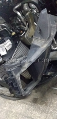 Peugeot  3008 intercool bağlatı  ayak