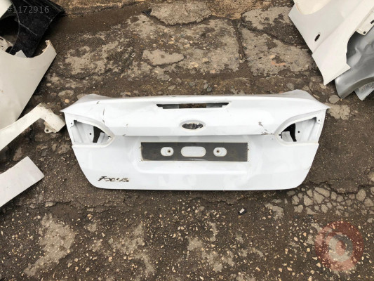 2017 Ford focus arka bağaj çıkma parça