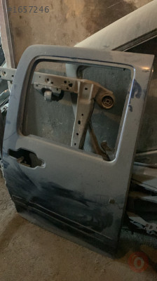 ISUZU D MAX ÇIKMA ORJİNAL SAĞ ARKA KAPI