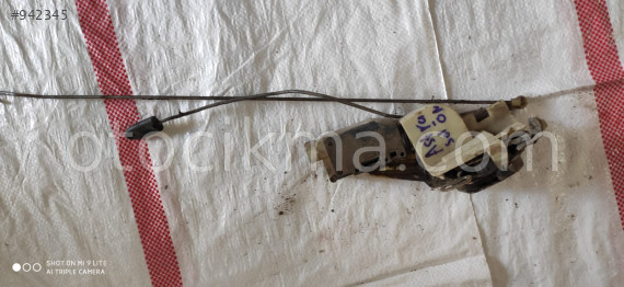 Opel Astra 98 model kapı kilitleri mevcuttur.