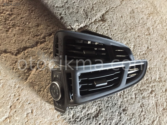 2015 Ford Focus çıkma far anahtarı