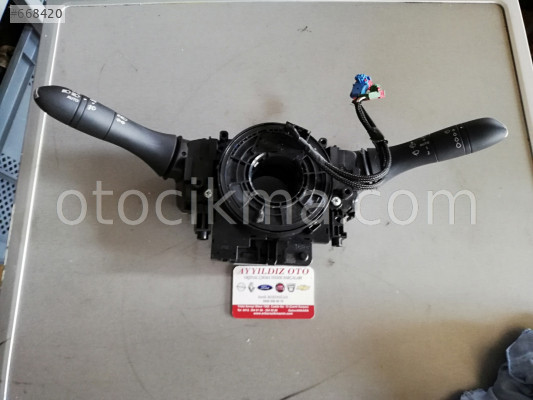 RENAULT MEGANE 4 FAR SİNYAL KOLU