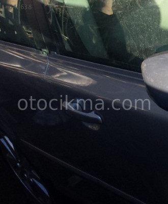 2005 VOLVO V50 ÇIKMA SAĞ ÖN KAPI KOLU.