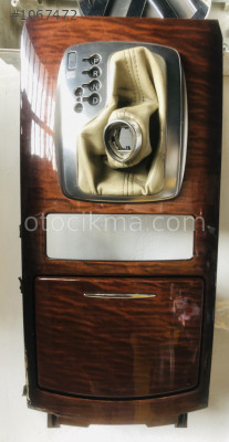 İNFİNİTİ FX30 VİTES KONSOLU
