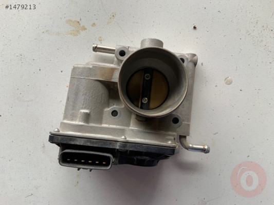 Mazda 2 1.3 gaz kelebeği