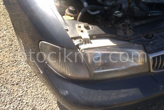 kia clarus 2.0 16v çıkma sağ far