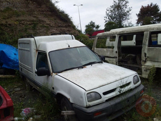 Renault express ön panel çıkma yedek parça Mısırcıoğlu oto