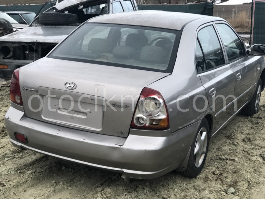 Hyundai accent çamurluk