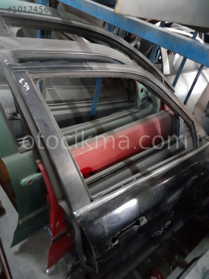 Bmw e 34 5 kasa sağon kapı çıkma orjinal