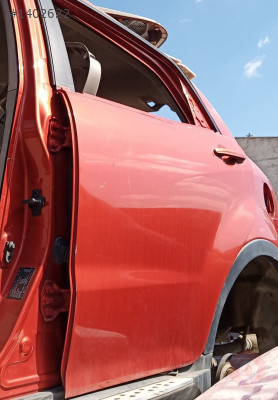 ORJİNAL ÇIKMA SSANGYONG KORANDO C JİP SOL ARKA KAPI