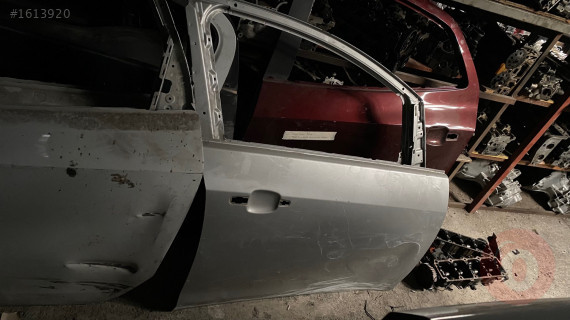 OPEL ASTRA J SAĞ ÖN KAPI ÇIKMA ORJİNAL
