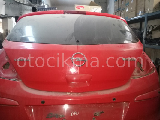 OPEL CORSA BAGAJ kapısı