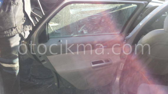 2005 VOLVO V50 ORİJİNAL KAPI DÖŞEMESİ.