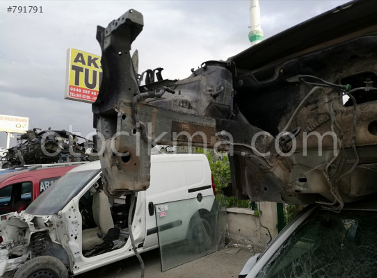 OPEL ASTRA J SAĞ PODYA ŞASE