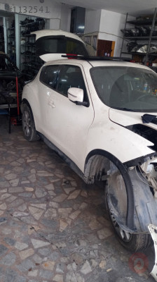 NİSSAN juke hatasız sedefli beyaz kapi