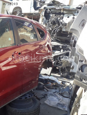 2017 HONDA CRV ÇIKMA SAĞ ARKA KAPI.
