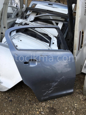 2009 Opel Corsa sağ arka kapı