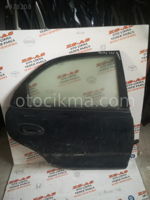 Mazda 323 familya sağ arka dolu kapı