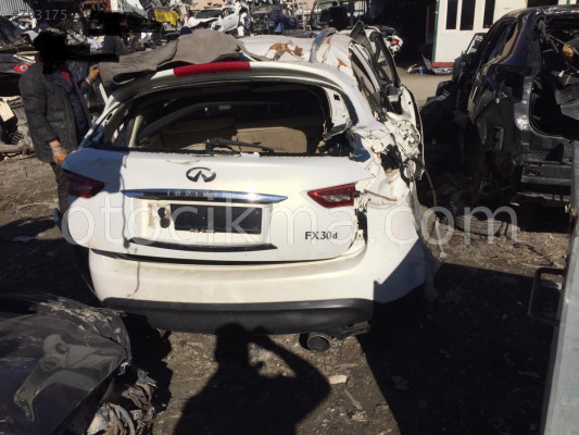 INFINITI FX30D ORİJİNAL ARKA TAMPON.