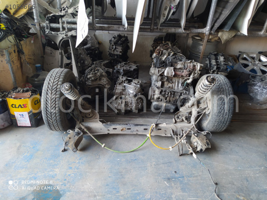 RENAULT CLİO 4 ORJİNAL ARKA DİNGİL 2013
