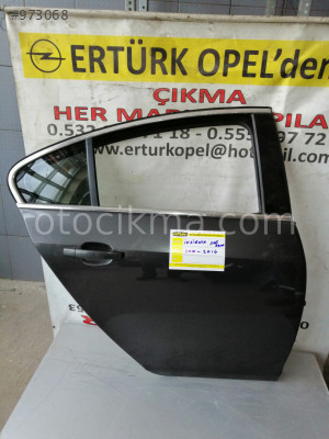ÇIKMA İNSİĞNİA SAĞ arka kapı