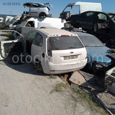 Ford fiesta tek kapı kesme tavan arka