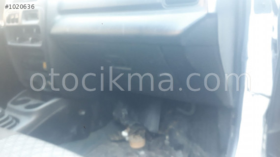 mazda lantis torpido kapağı çıkma