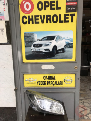 Opel insignia cosmo sağ ön far