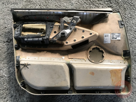 Bmw e53 x5 sağ ön kapı döşemesi çıkma orjinal