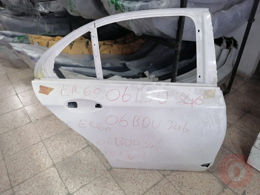 MERCEDES W213 SAĞ ARKA KAPI
