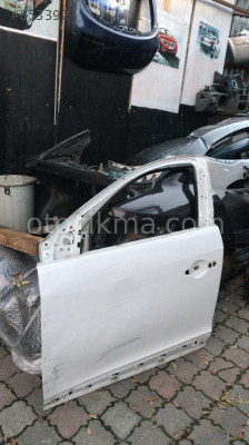 Renault megane 3 çıkma sol ön kapı