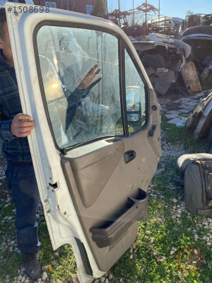 RENAULT MASTER SOL ÖN KAPI KİLİDİ ORJİNAL ÇIKMA 1998-2008