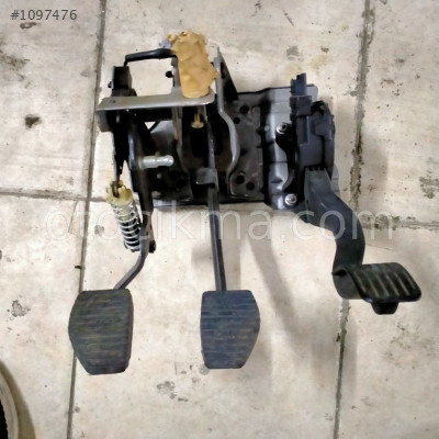 Citreon c3 pedalı